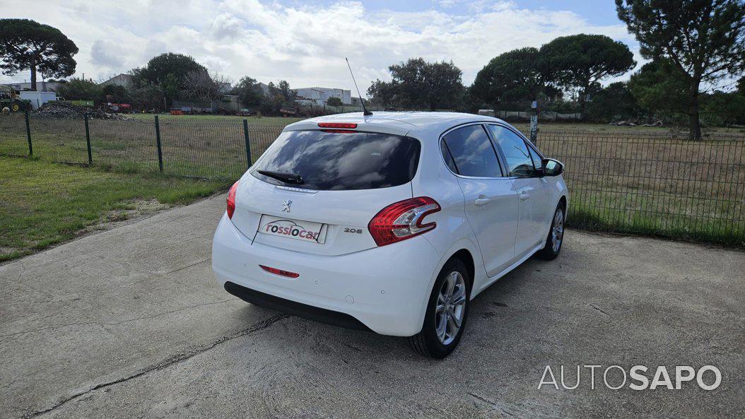 Peugeot 208 de 2014