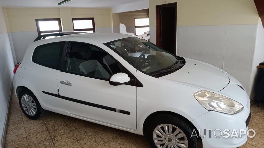 Renault Clio 1.2 TCE Dynamique S de 2011