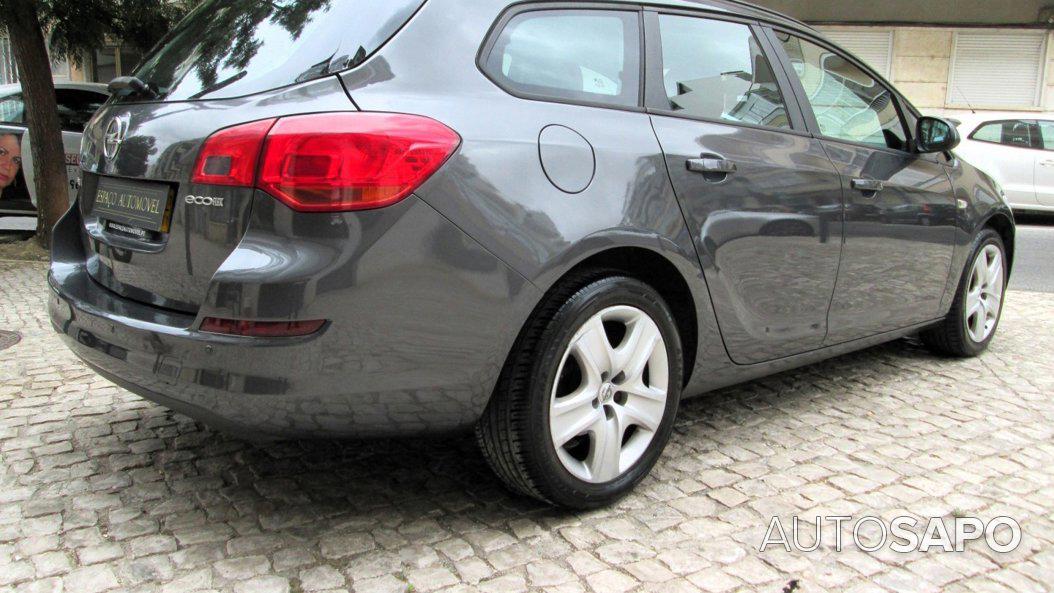 Opel Astra de 2011