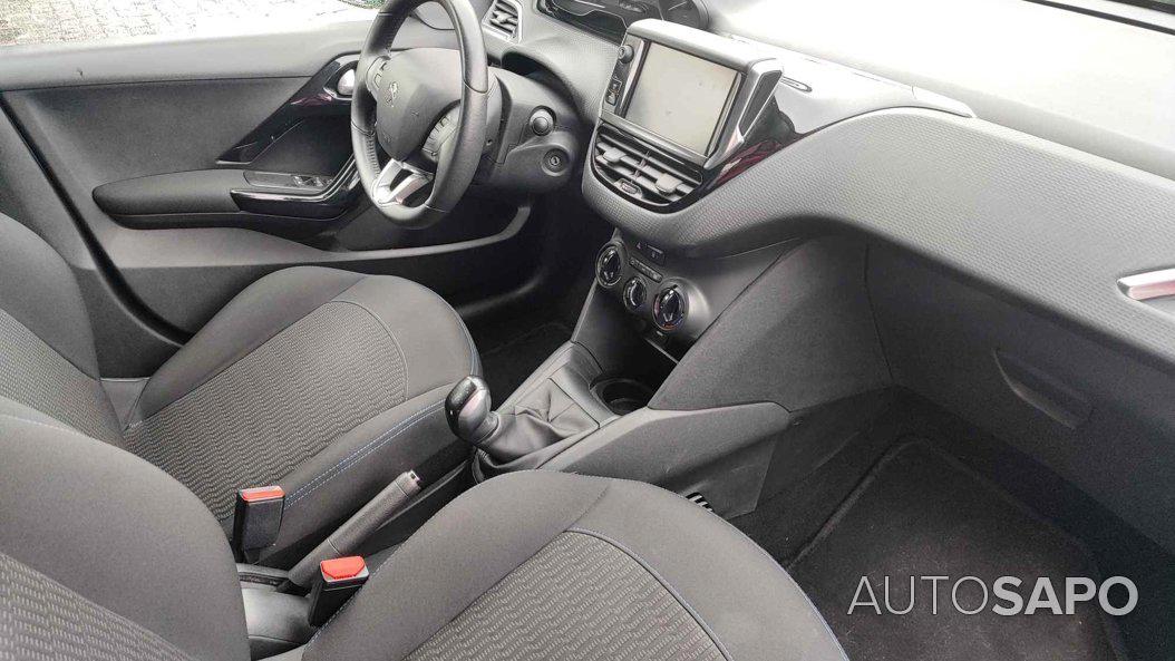 Peugeot 208 1.5 HDI Signature de 2019