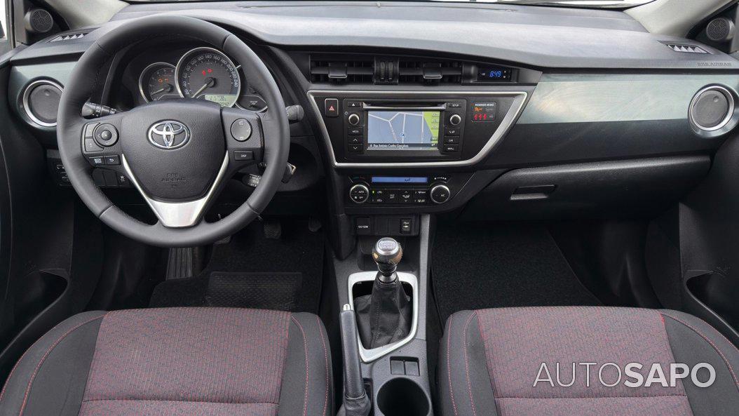 Toyota Auris de 2015