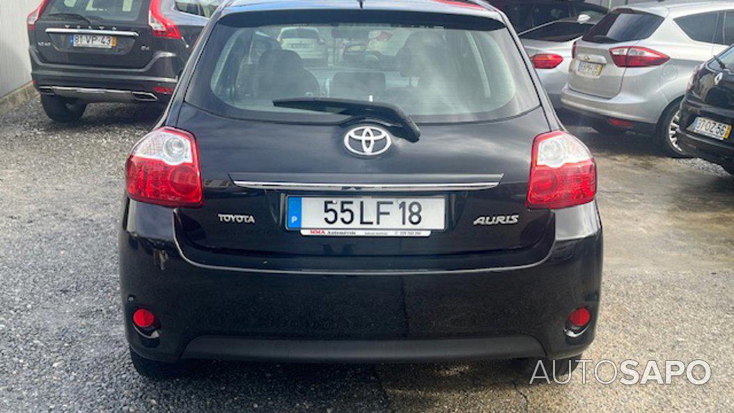 Toyota Auris 1.4 D-4D Comfort+Pack Sport de 2010