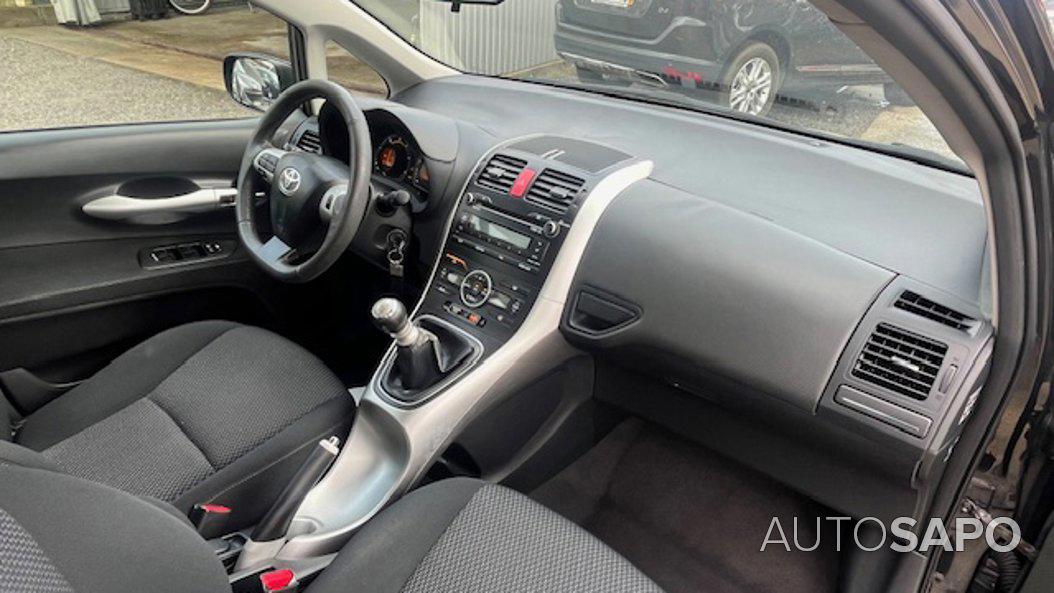 Toyota Auris 1.4 D-4D Comfort+Pack Sport de 2010