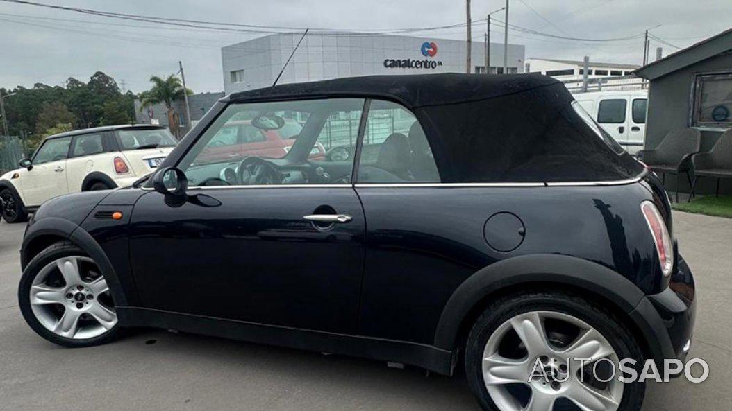 MINI Cooper de 2004