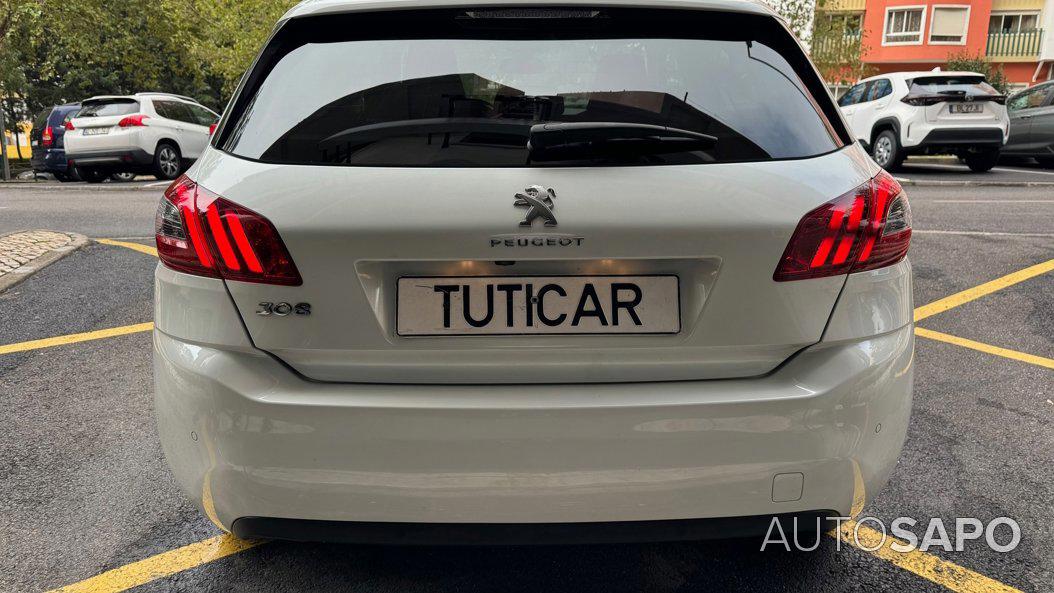 Peugeot 308 1.2 PureTech Allure de 2021