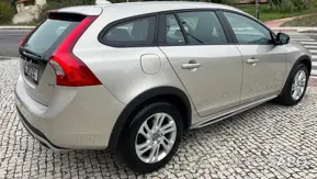 Volvo V60 Cross Country 2.0 D3 Momentum Geartronic de 2017