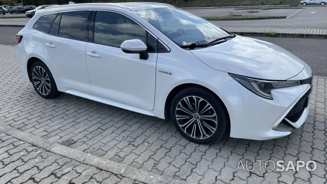 Toyota Corolla 1.8 Hybrid Exclusive