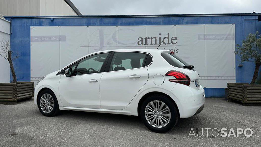 Peugeot 208 1.2 PureTech Allure de 2018