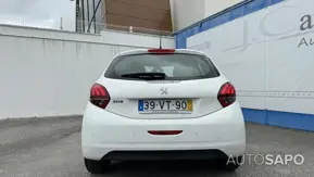 Peugeot 208 1.2 PureTech Allure de 2018