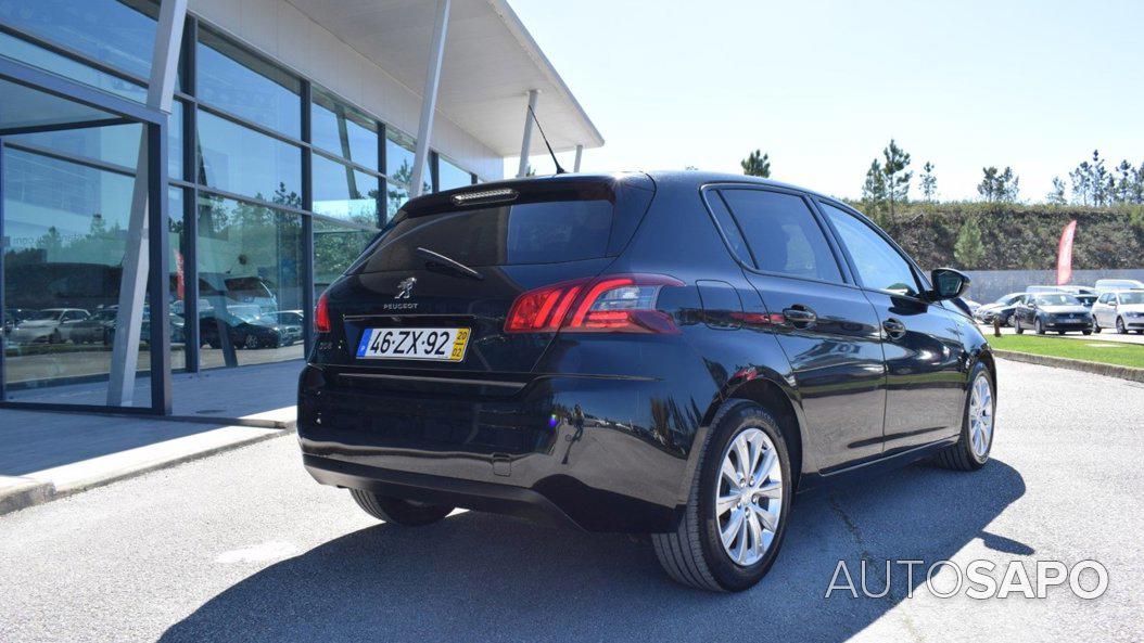 Peugeot 308 1.2 PureTech Style de 2020