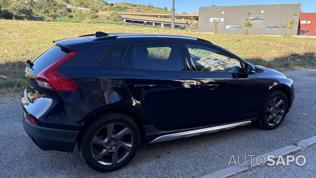 Volvo V40 Cross Country 2.0 D2 Kinetic de 2015