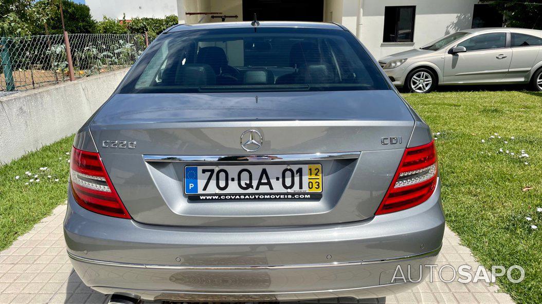 Mercedes-Benz Classe C 220 BlueTEC Avantgarde Aut. de 2012