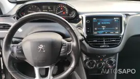 Peugeot 2008 1.2 PureTech Style de 2019