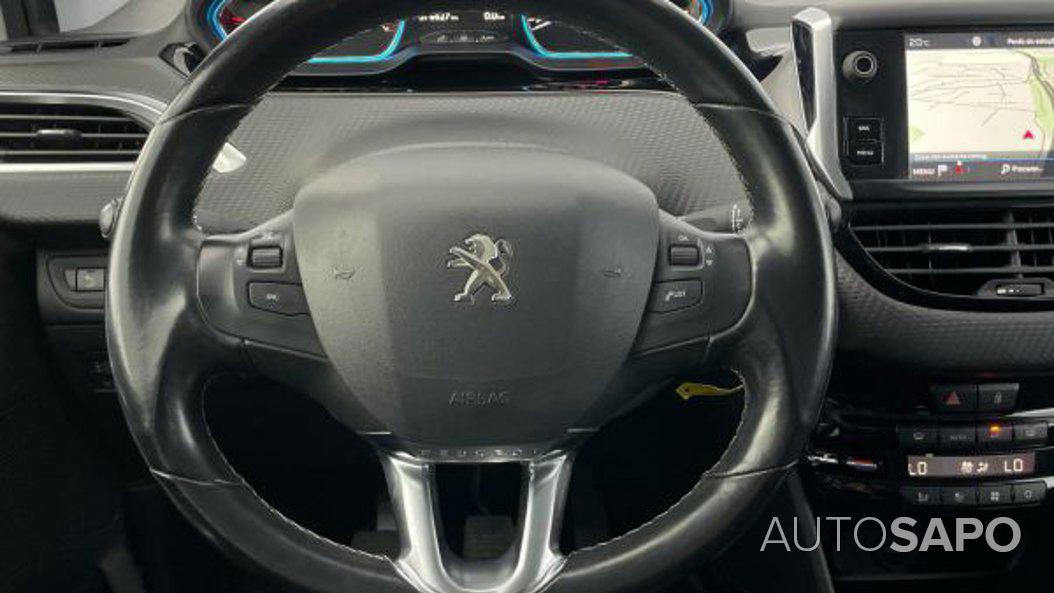 Peugeot 2008 1.2 PureTech Allure de 2019