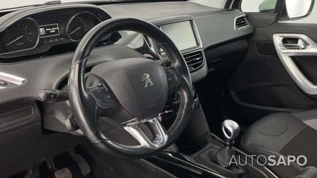 Peugeot 2008 1.2 PureTech Allure de 2019