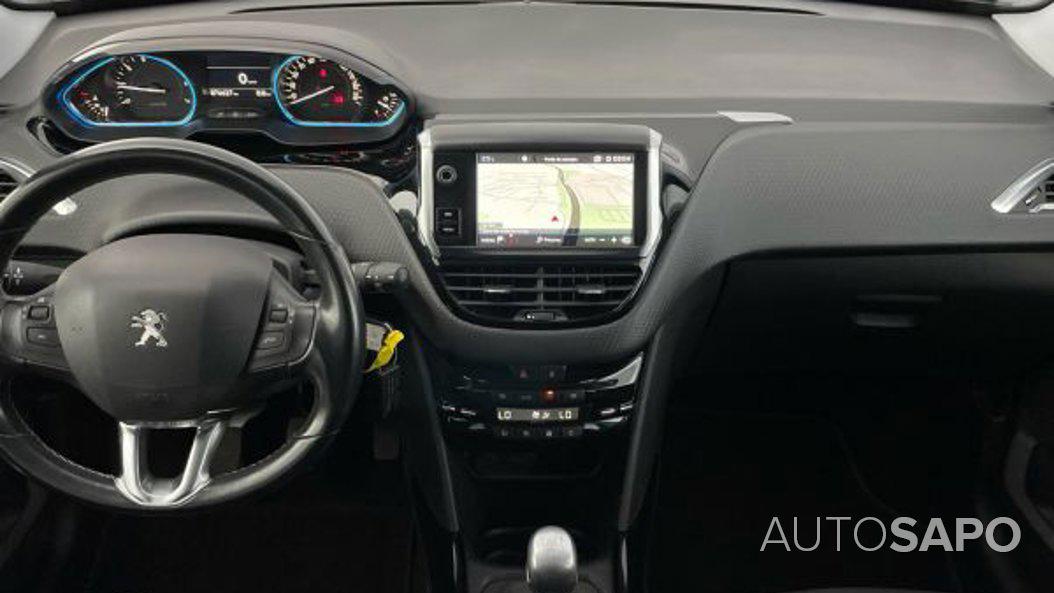 Peugeot 2008 1.2 PureTech Allure de 2019