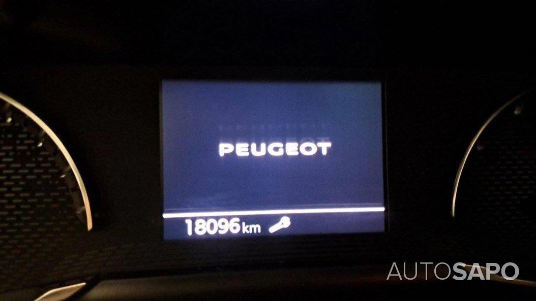 Peugeot 2008 1.2 PureTech Active Pack de 2023