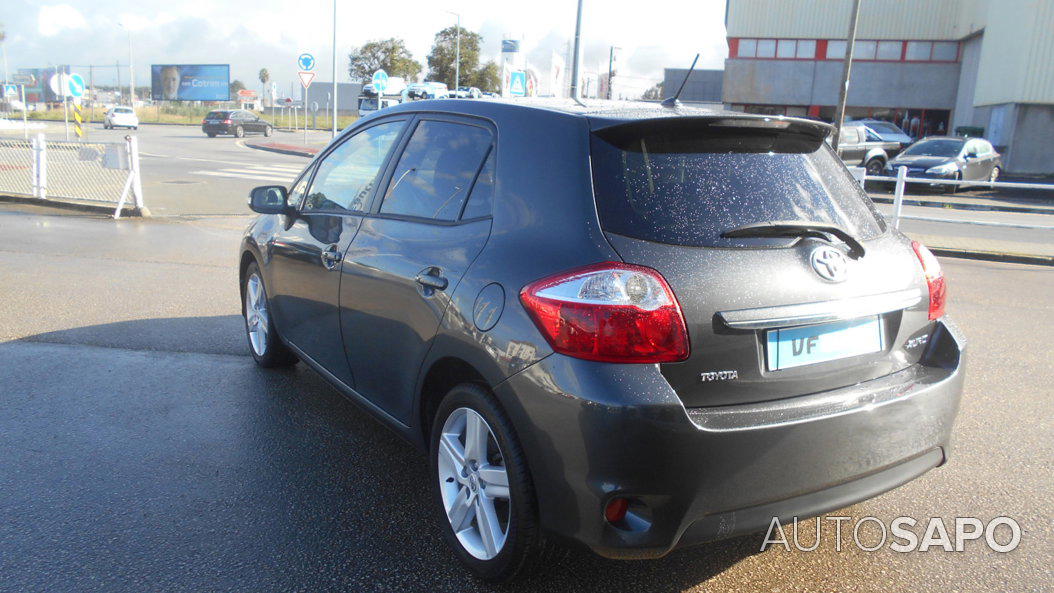 Toyota Auris 1.4 D-4D +AC de 2010