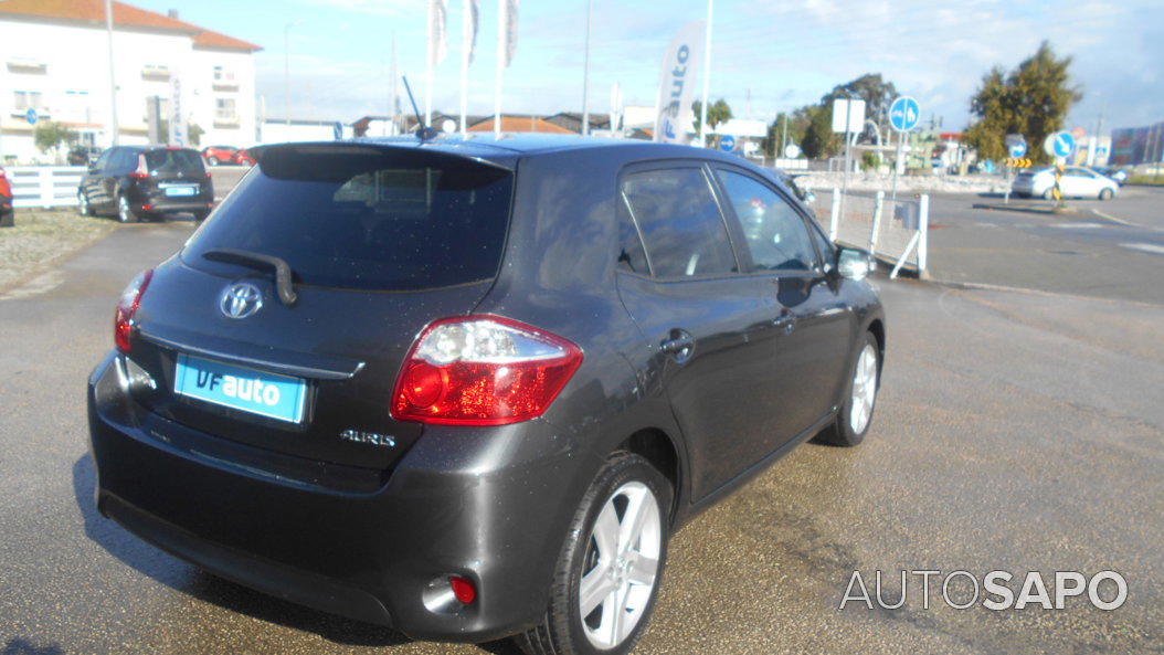 Toyota Auris 1.4 D-4D +AC de 2010