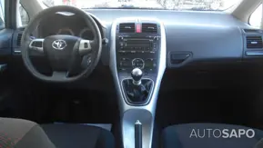 Toyota Auris 1.4 D-4D +AC de 2010