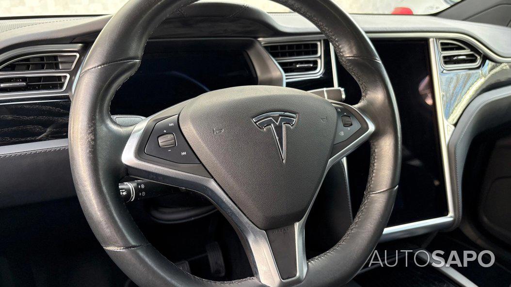 Tesla Model X 75D de 2017