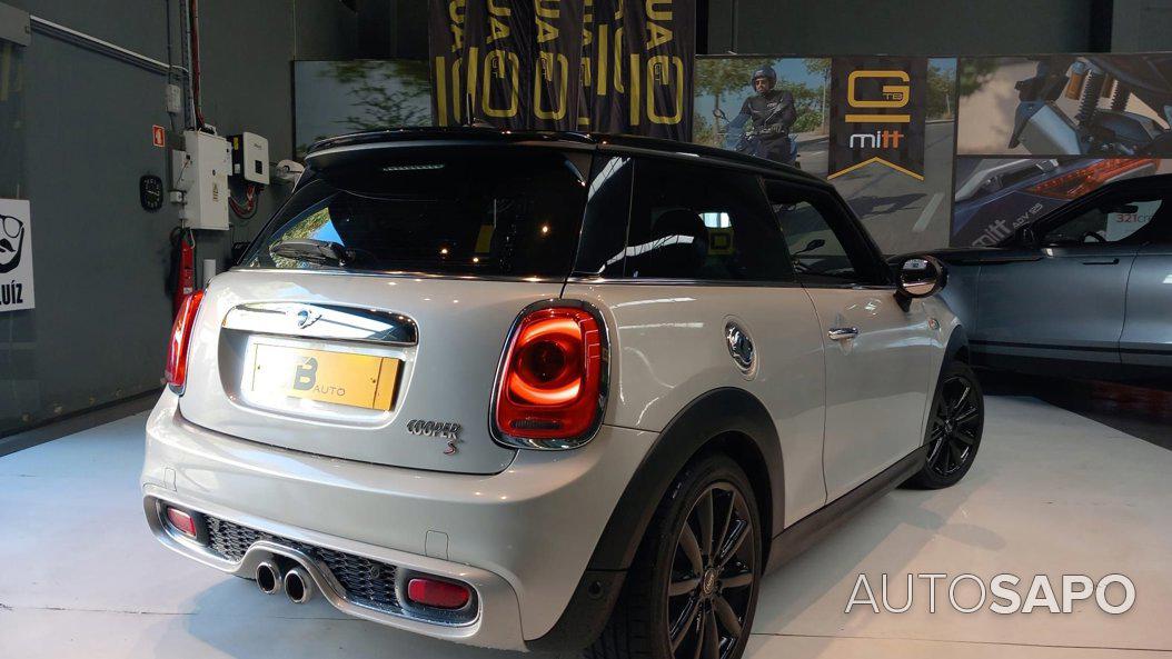 MINI Cooper de 2016