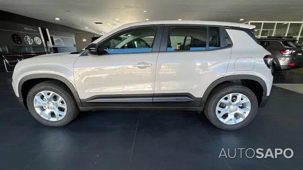 Jeep Avenger 1.2 GSE T3 Altitude de 2024