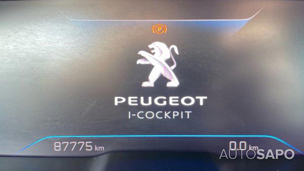 Peugeot 3008 1.2 PureTech Active Pack de 2021