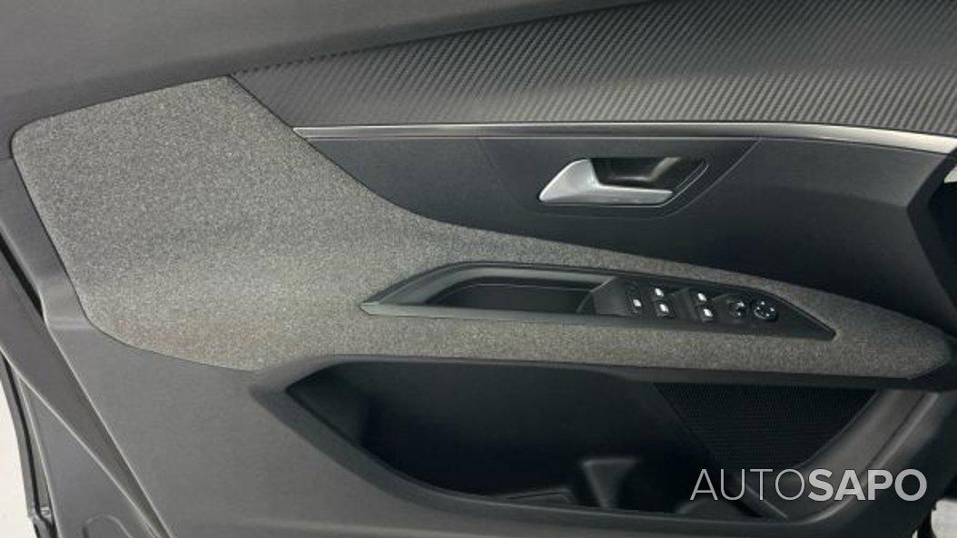 Peugeot 3008 1.2 PureTech Active Pack de 2021