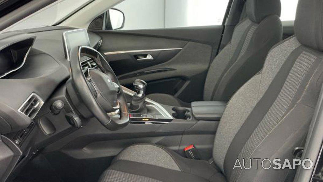 Peugeot 3008 1.2 PureTech Active Pack de 2021