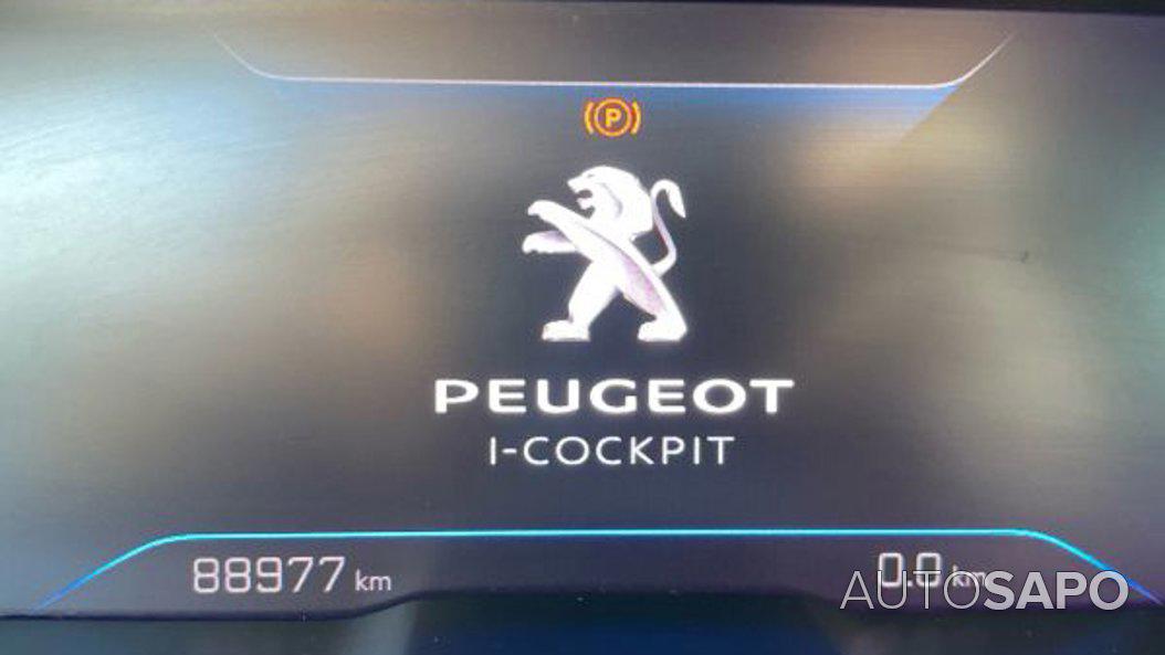 Peugeot 3008 1.2 PureTech Active Pack de 2021