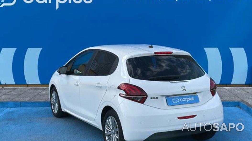 Peugeot 208 1.2 PureTech Life Signature de 2019