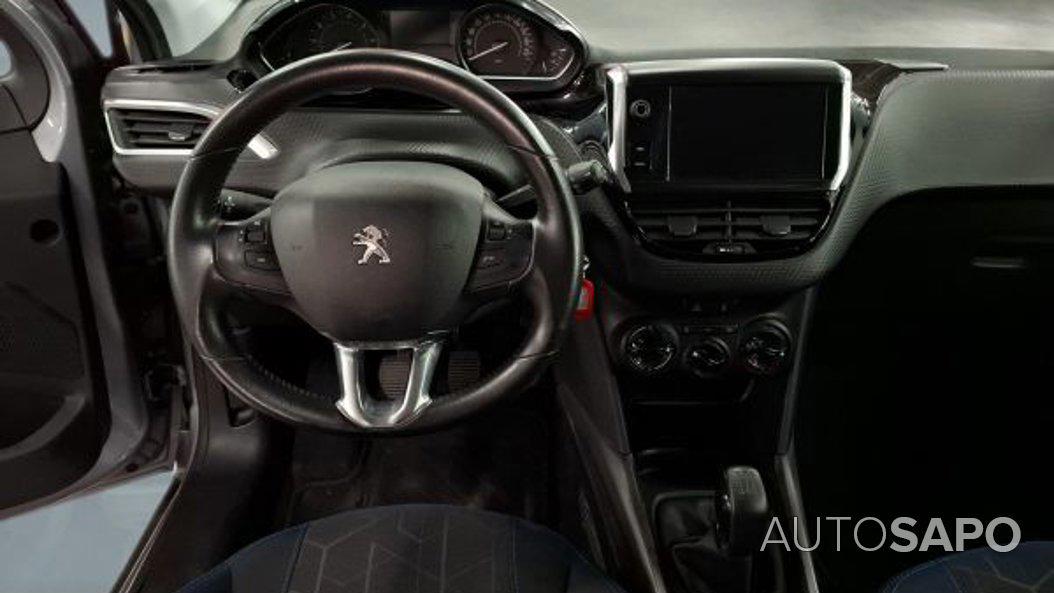 Peugeot 2008 1.2 PureTech Style de 2018