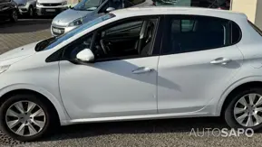 Peugeot 208 de 2015