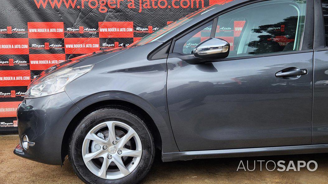 Peugeot 208 de 2015