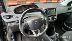 Peugeot 208 de 2015