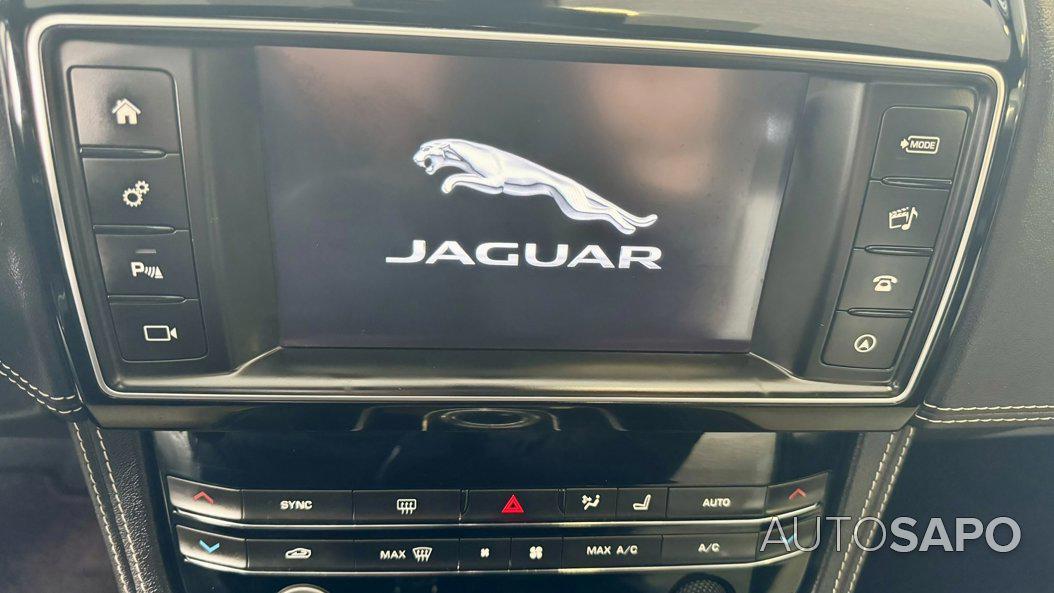 Jaguar F-Pace 2.0 i4D R-Sport AWD Aut. de 2017