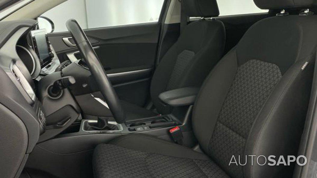 Kia Ceed 1.0 T-GDi Urban de 2022