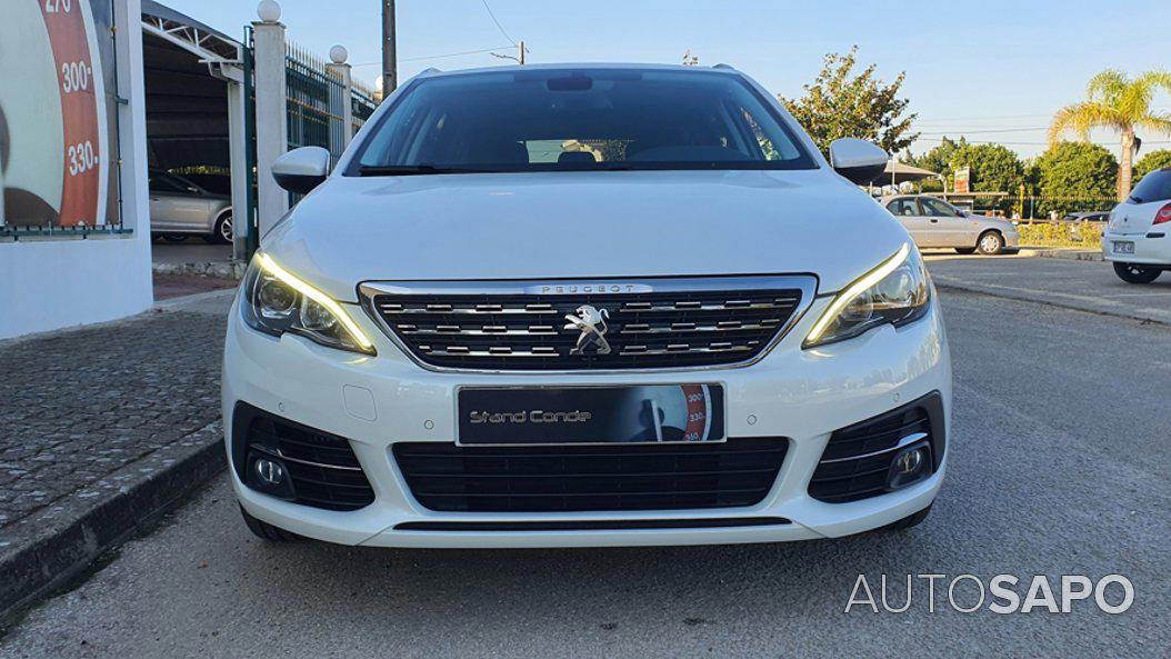 Peugeot 308 1.2 PureTech Allure EAT8 de 2020