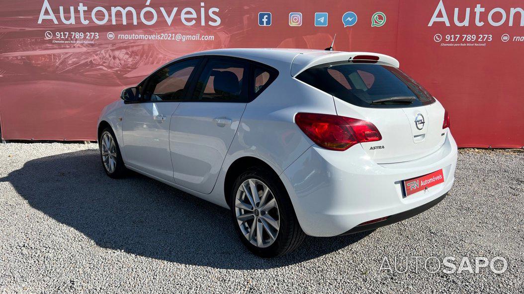 Opel Astra de 2010