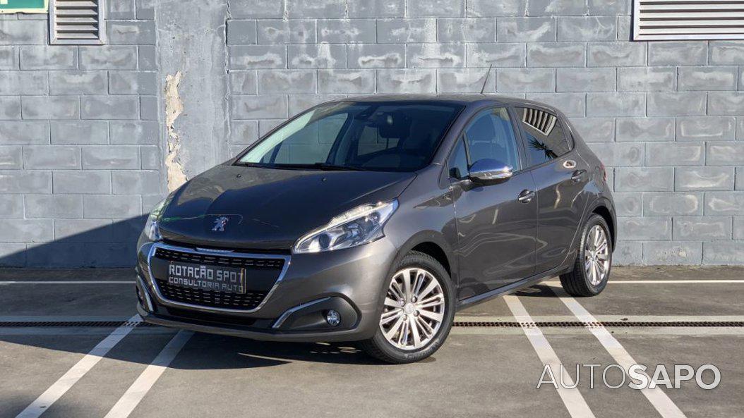 Peugeot 208 1.2 PureTech Life Signature de 2019