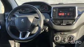 Peugeot 208 1.2 PureTech Life Signature de 2019