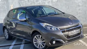 Peugeot 208 1.2 PureTech Life Signature de 2019