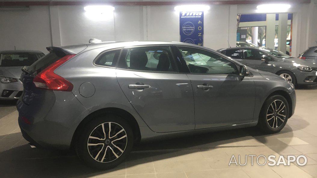 Volvo V40 2.0 D3 Momentum de 2019