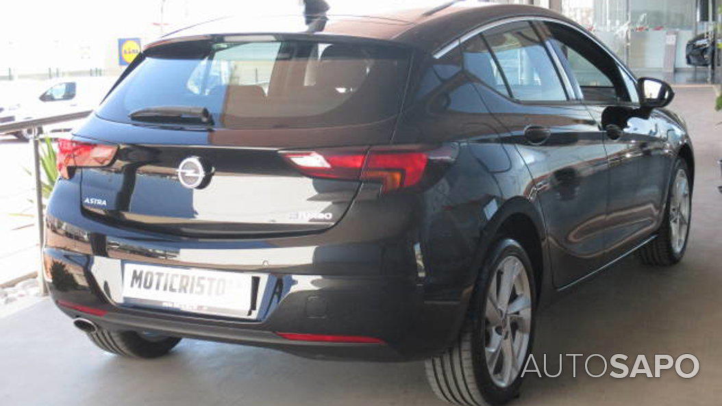 Opel Astra 1.6 T Sport de 2018