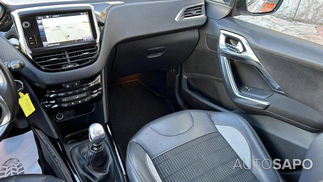 Peugeot 2008 1.6 BlueHDi Allure de 2015