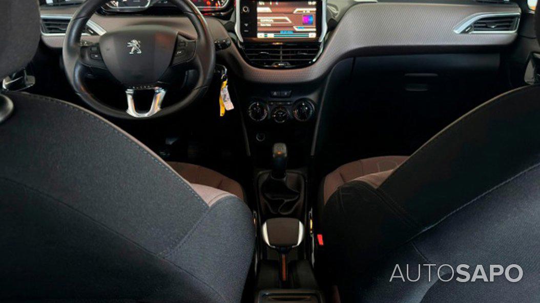 Peugeot 2008 1.2 PureTech Active de 2014