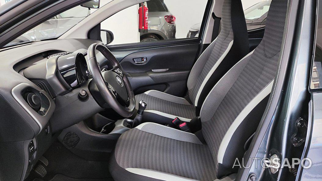 Toyota Aygo 1.0 X-Play Plus+X-Touch de 2020