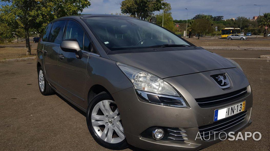 Peugeot 5008 1.6 HDi Exec. CMP6 JLL17 de 2009