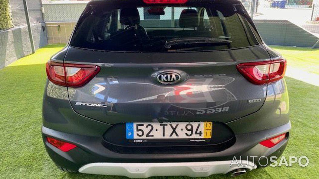 Kia Stonic 1.6 CRDi EX de 2017